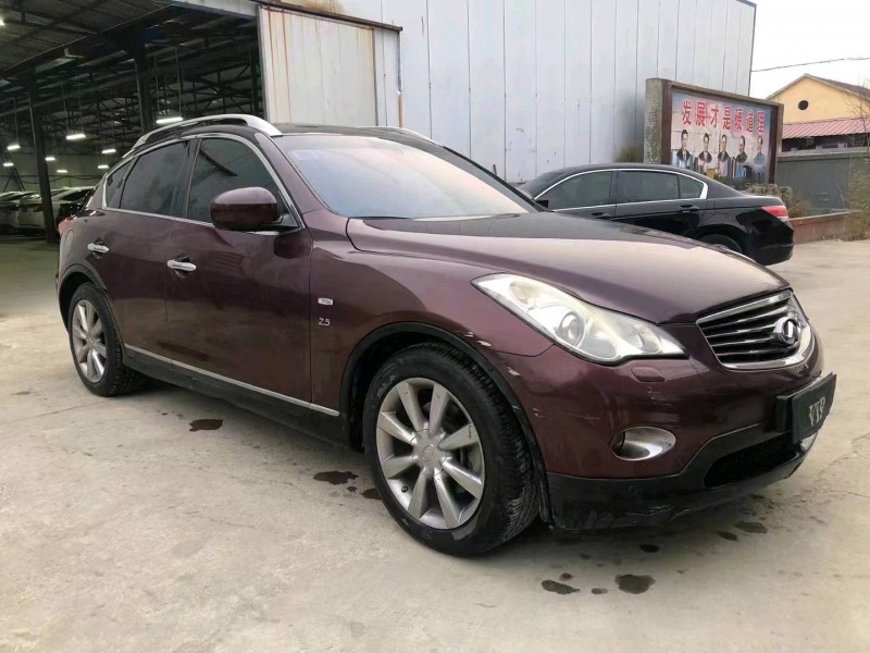 濟寧14年英菲尼迪QX502