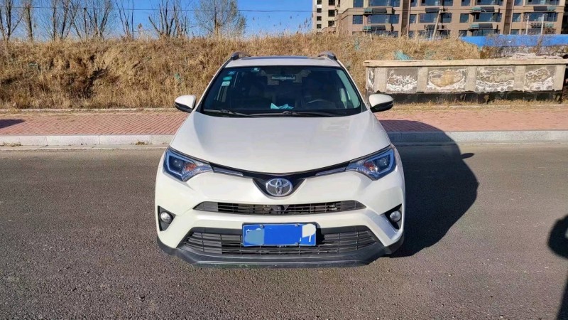 邢台18年丰田RAV49