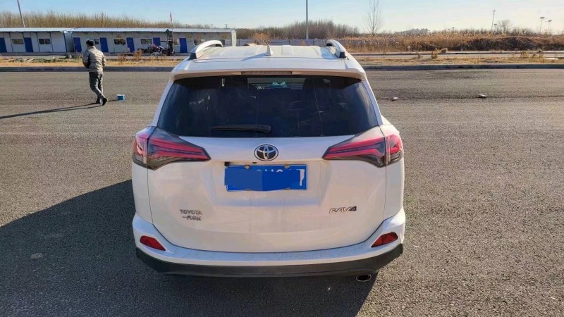 邢台18年丰田RAV44