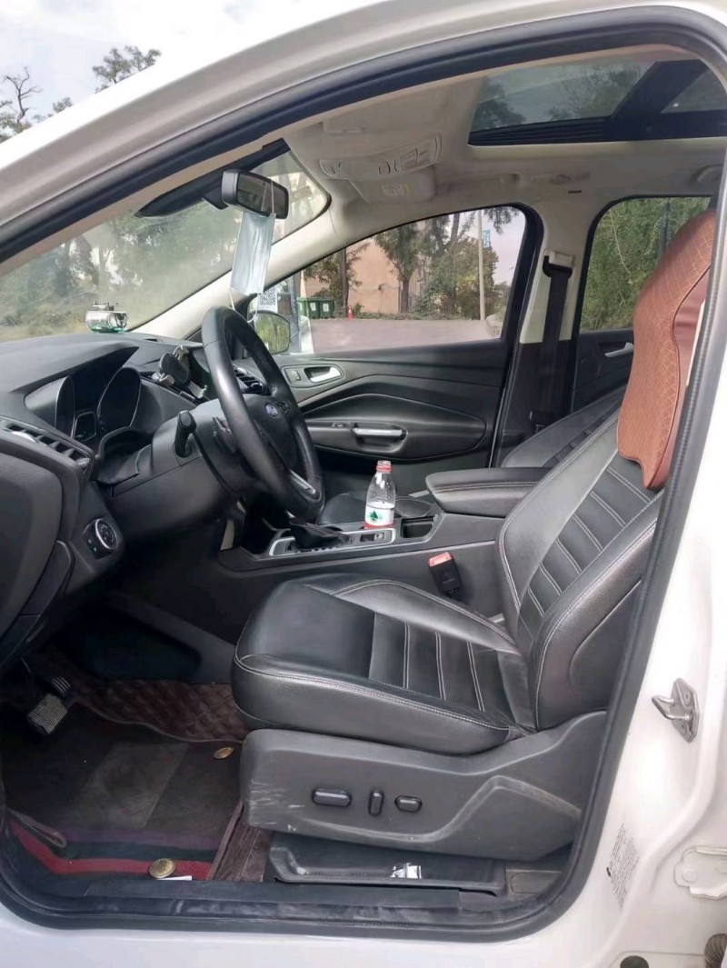 济南17年福特翼虎1