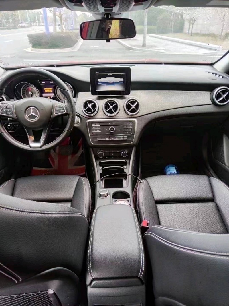 嘉兴17年奔驰GLA7