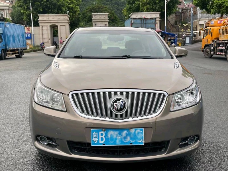 广州13年别克君越1