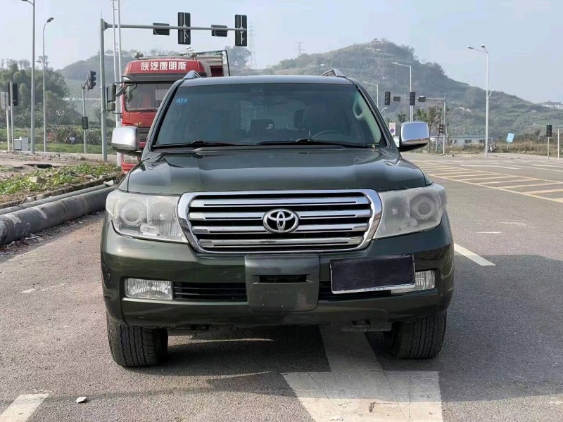 重庆12年丰田兰德酷路泽1