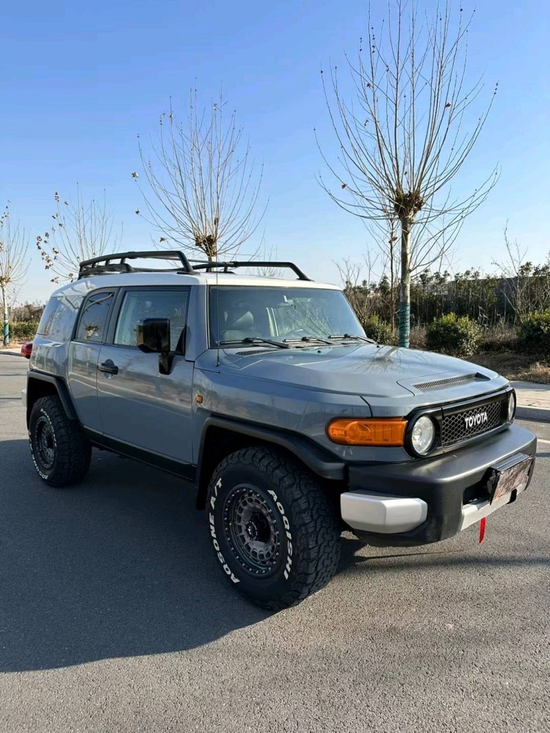 徐州14年丰田FJ2