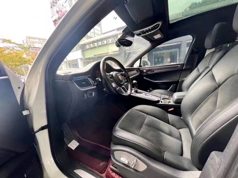 嘉兴16年保时捷Macan7