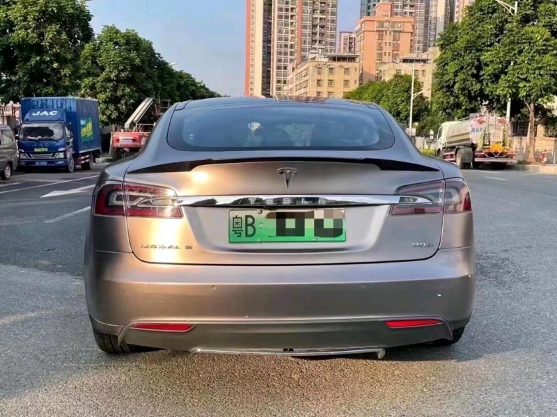 广州16年特斯拉MODEL S9