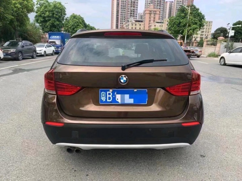 广州12年宝马X19