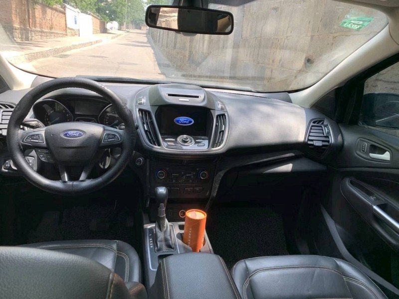 青岛17年福特野马4