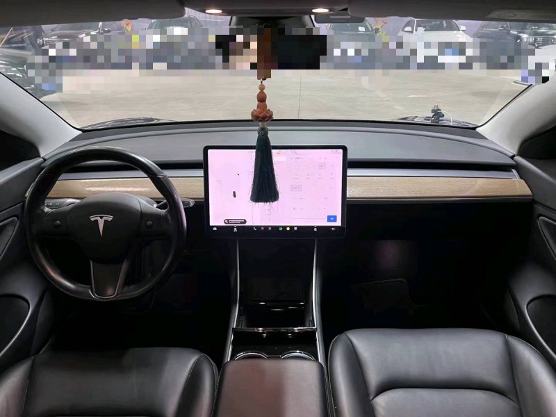 濟寧19年特斯拉MODEL 34