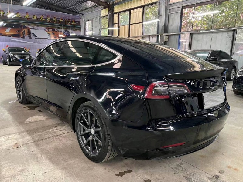 濟寧19年特斯拉MODEL 38