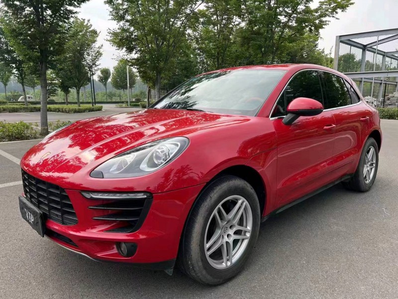 济宁17年保时捷Macan3