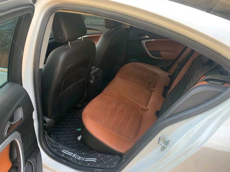 青岛15年别克君威5