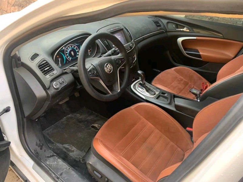 青岛15年别克君威6