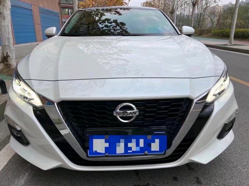 邯郸22年日产天籁1