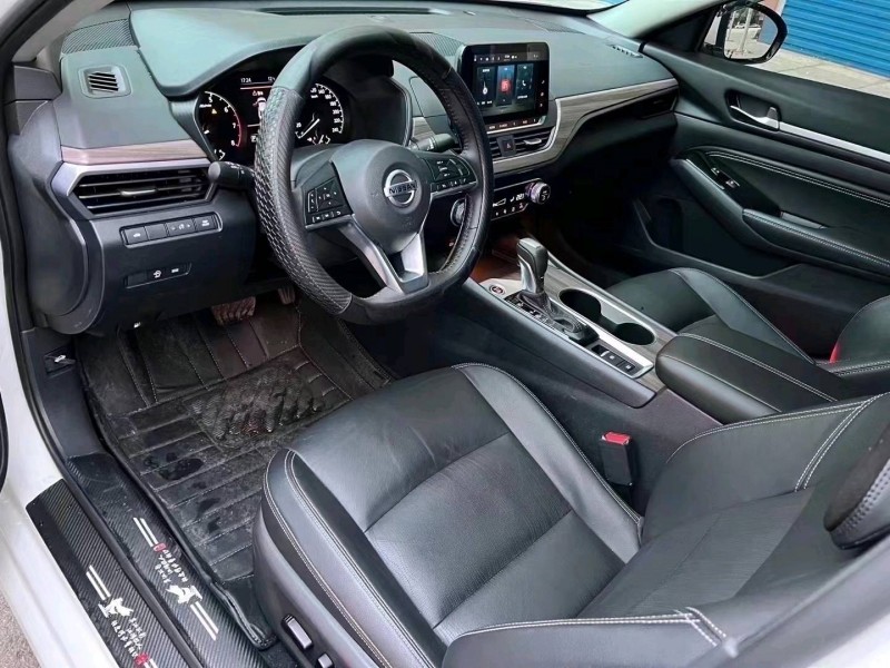 邯郸22年日产天籁5