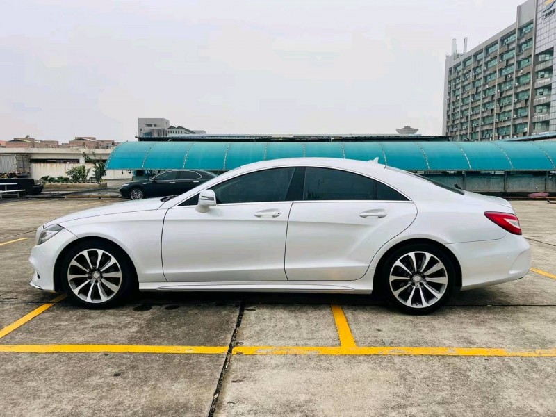 东莞16年奔驰CLS8