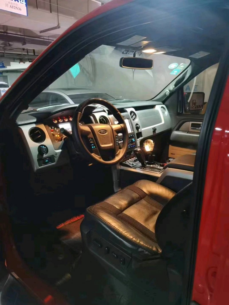 成都12年福特猛禽4