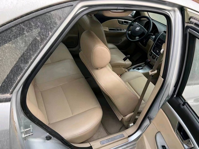 潍坊14年别克凯越6