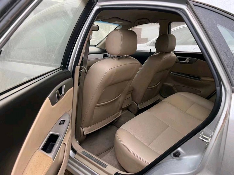 潍坊14年别克凯越8