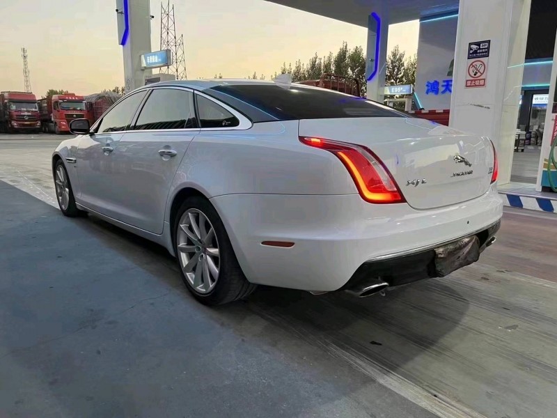 保定16年捷豹XJL8