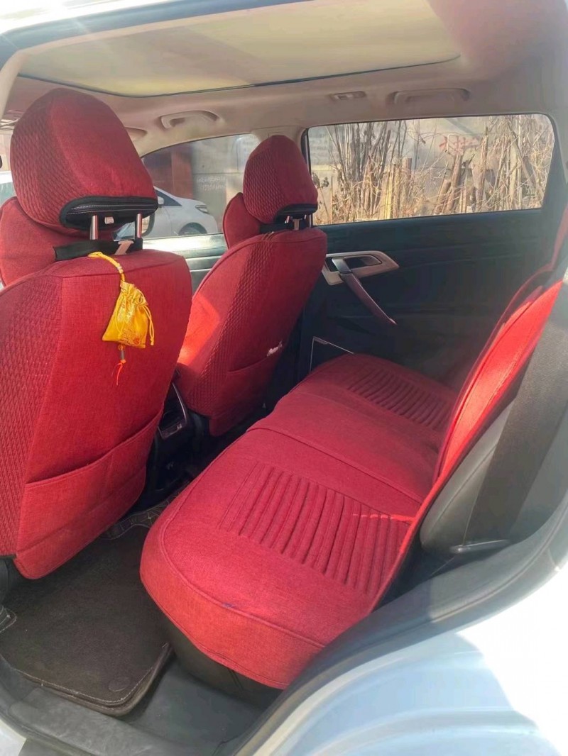 保定19年吉利博越4