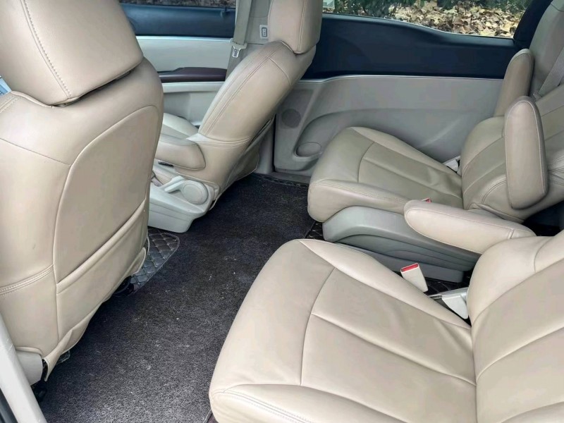 北京16年别克GL87