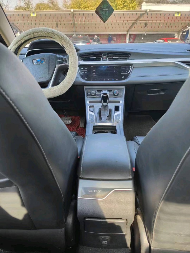 宜昌18年吉利帝豪2