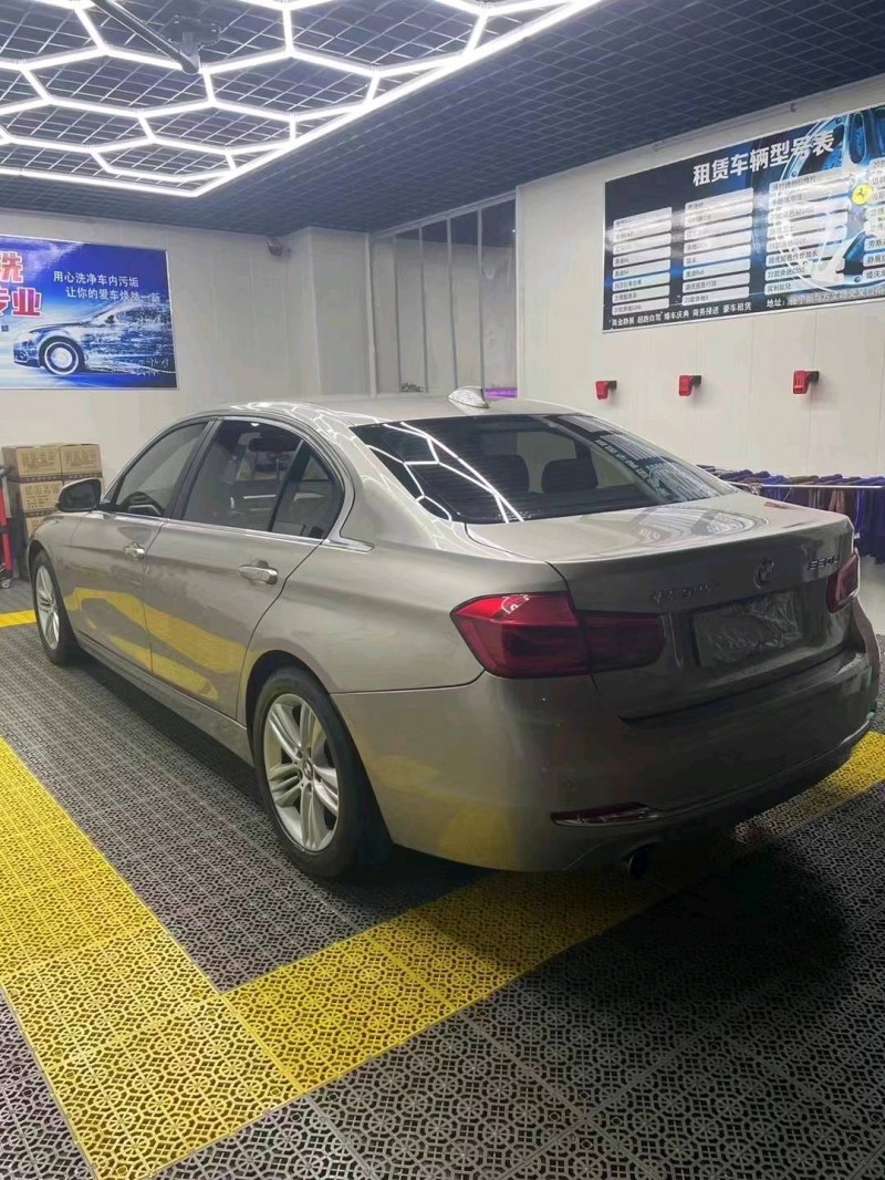 保定16年宝马3系8