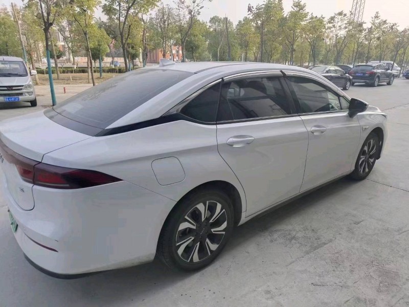 宜昌21年传祺埃安3