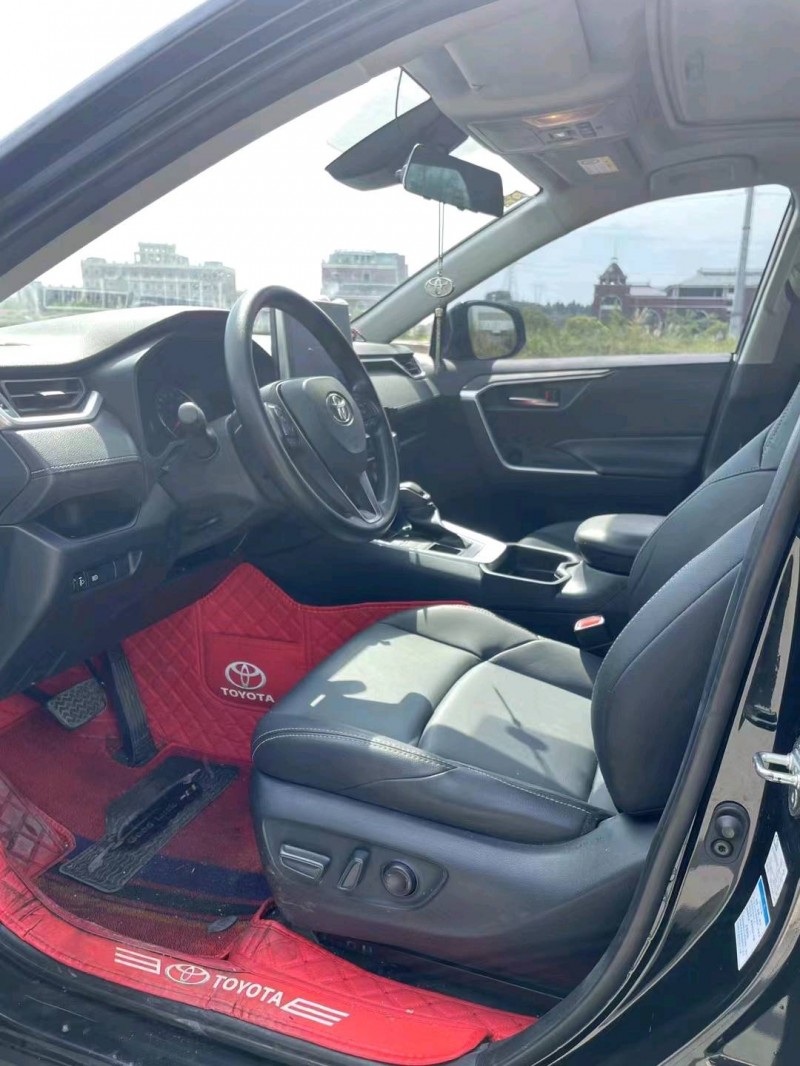 宜昌20年丰田威兰达7