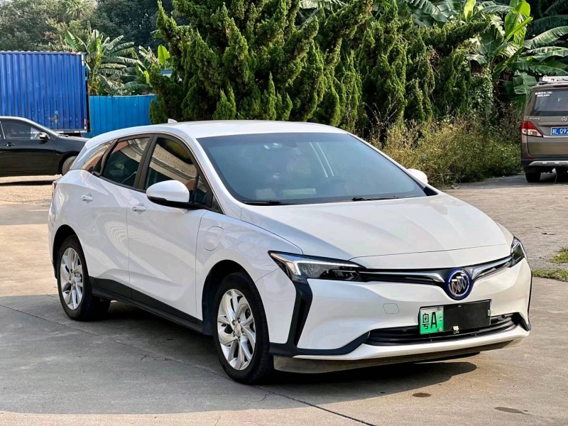 东莞22年别克微蓝2