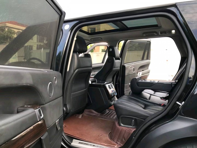 广州17年路虎揽胜行政4