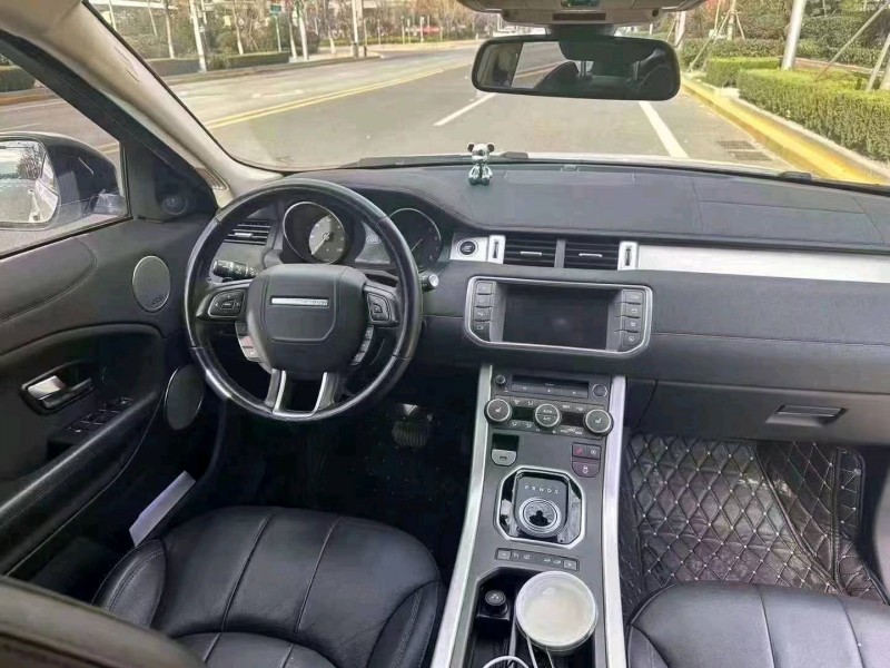 枣庄17年路虎极光4