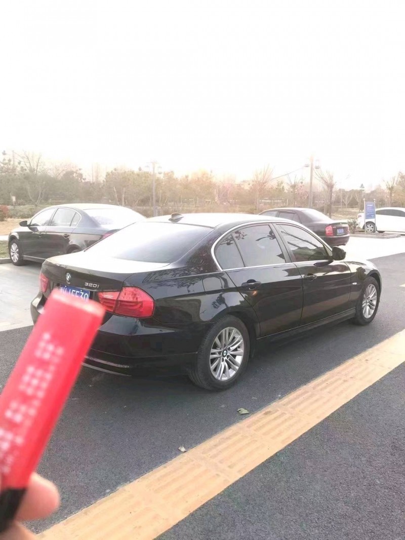 济南12年宝马3系5