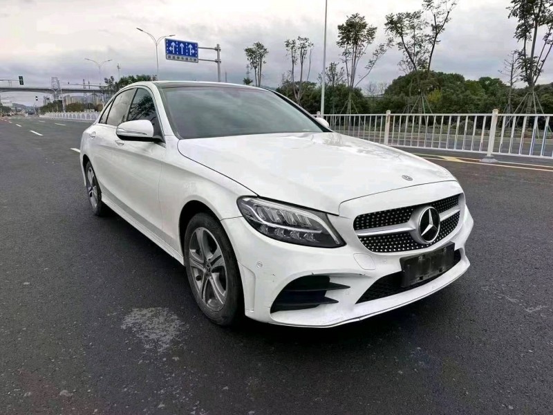 嘉兴19年奔驰C3