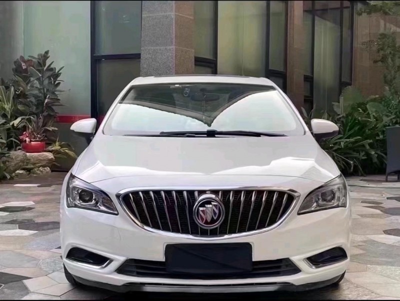 济南16年别克威朗1