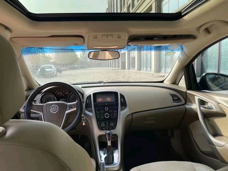 青岛15年别克英朗GT6