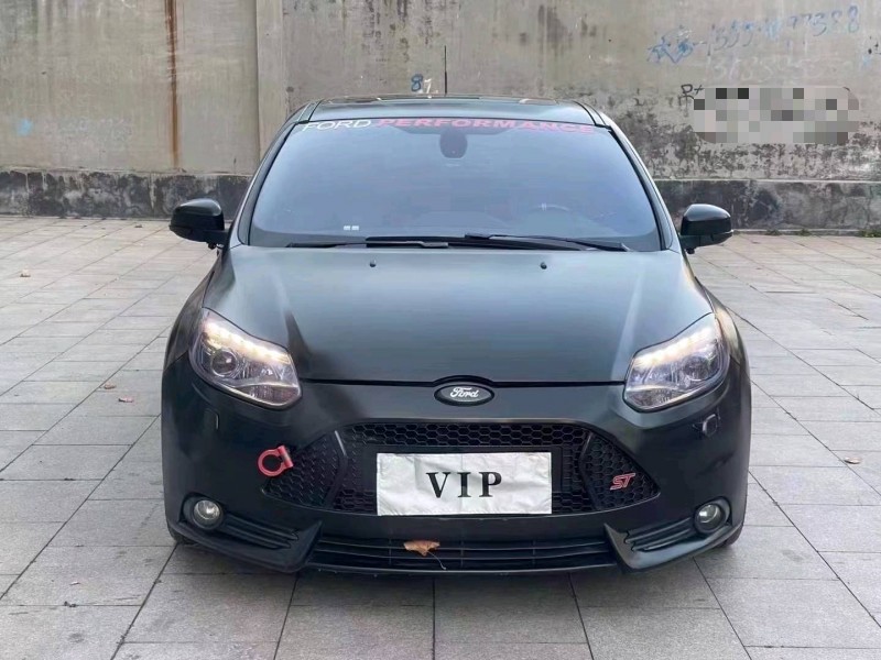 青岛13年福特福克斯1