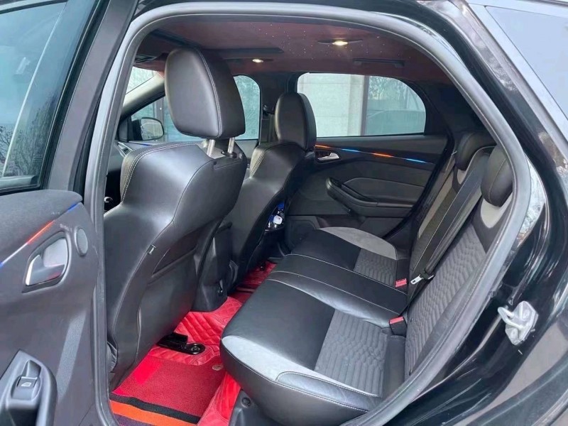 青岛13年福特福克斯5