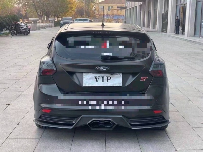 青岛13年福特福克斯9