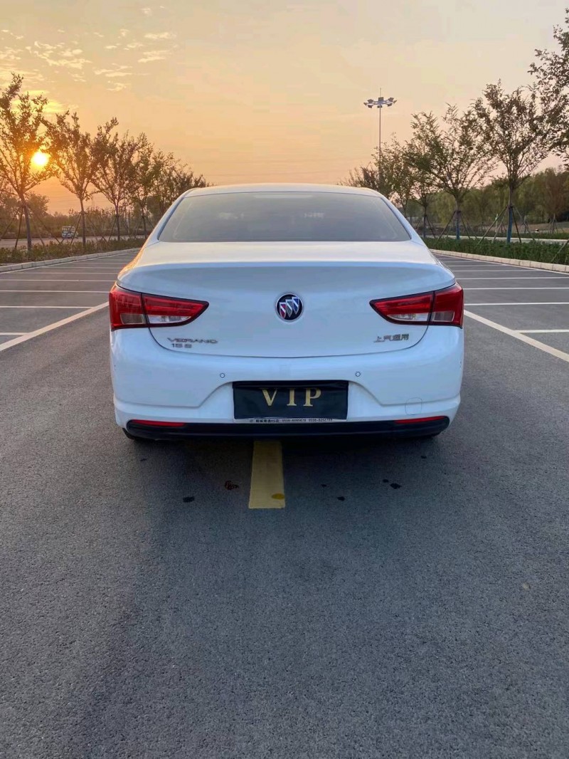 徐州19年别克威朗9