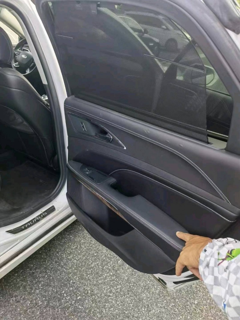 嘉兴17年福特金牛座3