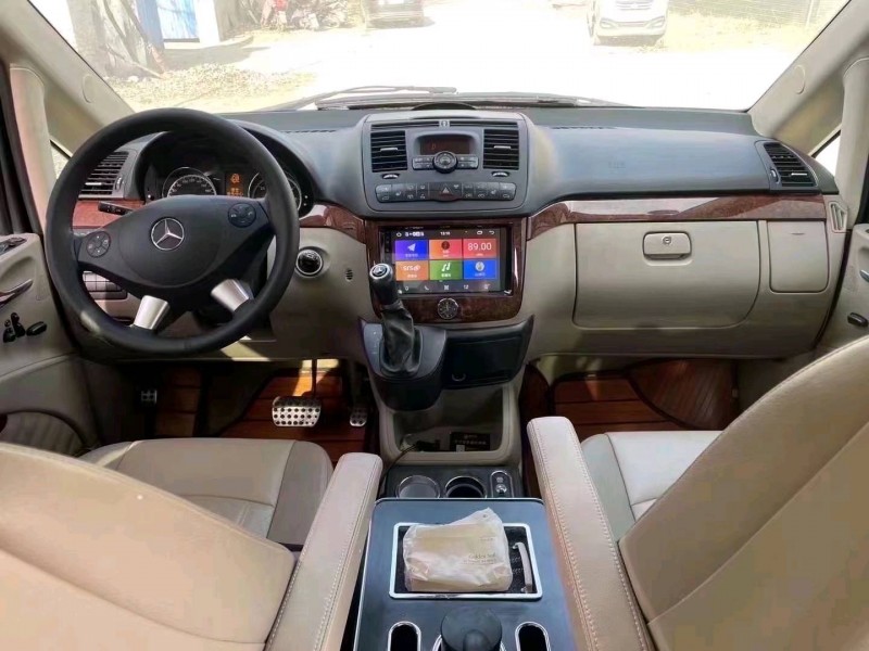 枣庄13年奔驰唯雅诺4