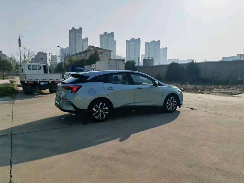 枣庄22年别克微蓝4