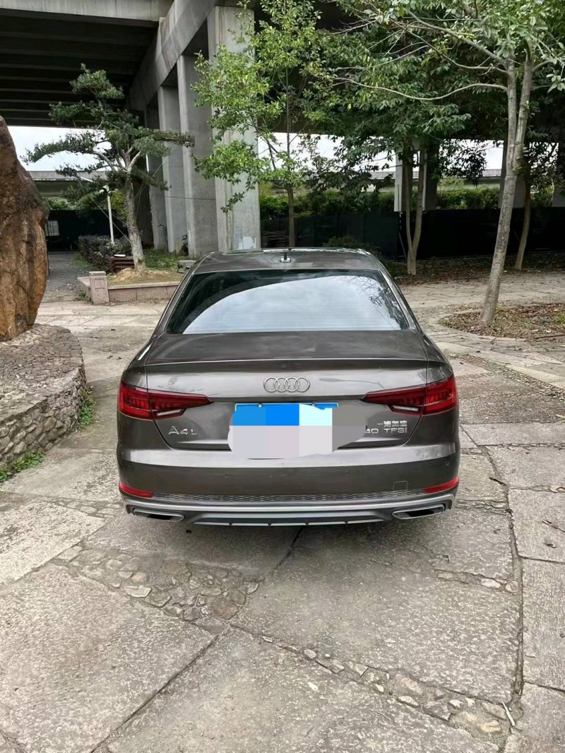 嘉兴19年奥迪A4L7