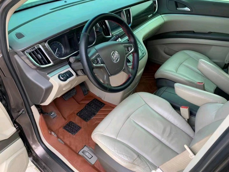 苏州12年别克GL87