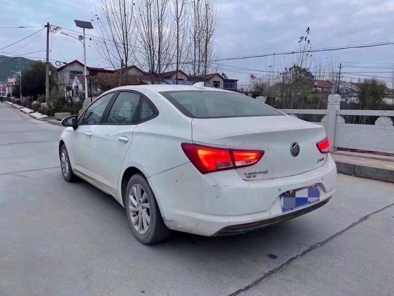 枣庄18年别克威朗3