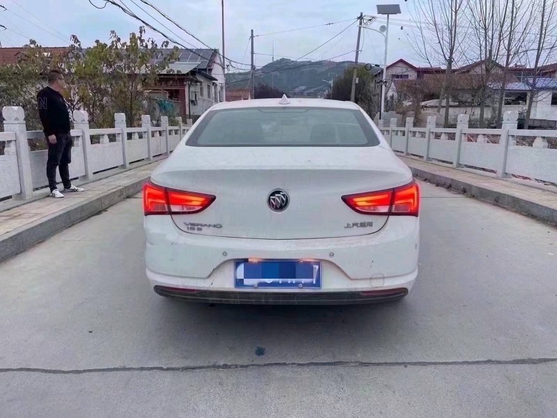 枣庄18年别克威朗9