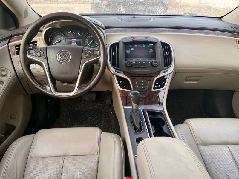 枣庄13年别克君越3