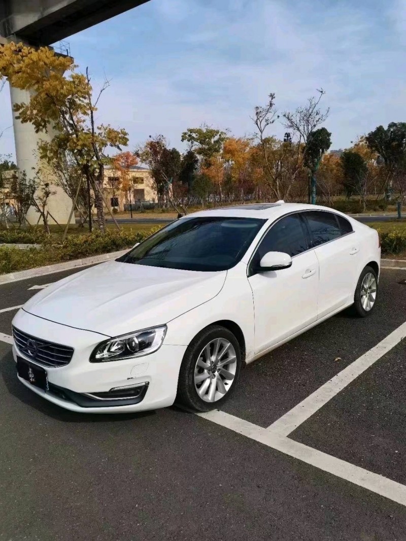 宜昌14年沃尔沃S60L3